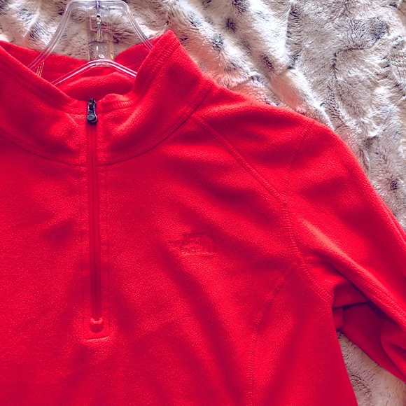 North Face 1/4” zip fleece - Picture 2 of 4